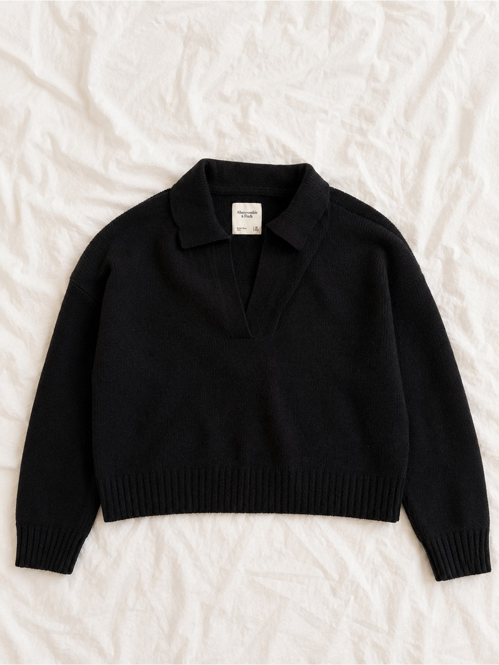 Abercrombie & Fitch Black V-Neck Collared Women's Sweater